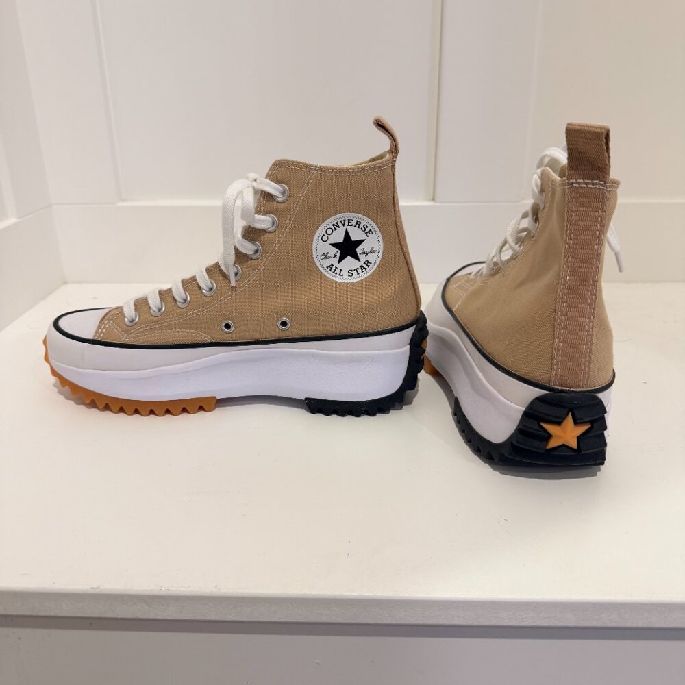 CHUCK TAYLOR "RUN STAR HIKE" PLATFORM CANVAS